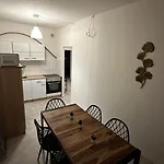 公寓 13 3br R&p Living *