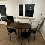 13 3br R&p Living