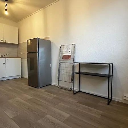 13 3br R&p Living Apartment *