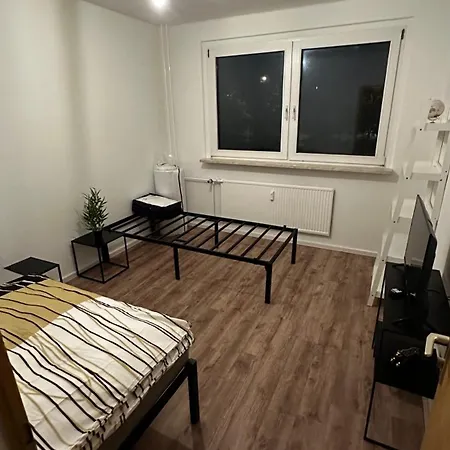 13 3br R&p Living *