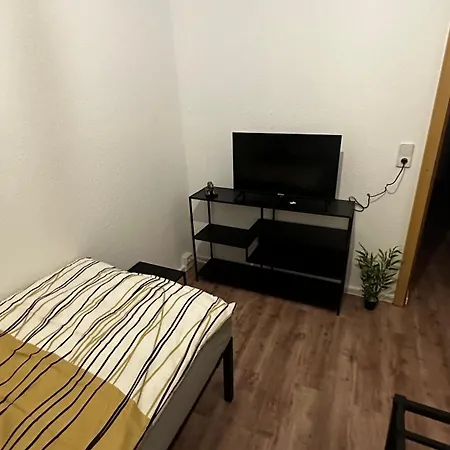 13 3br R&p Living Apartment