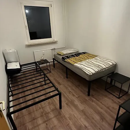 13 3br R&p Living Apartment