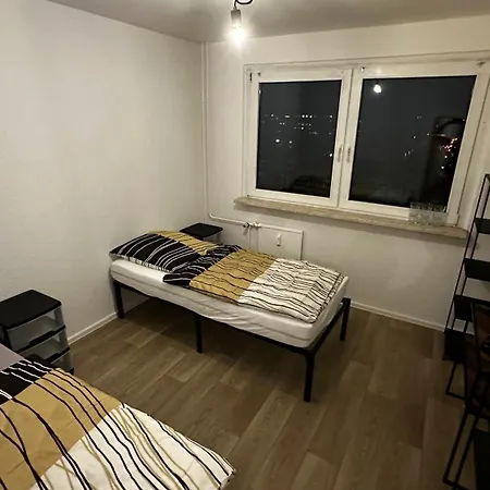 13 3br R&p Living Halle (Saale)