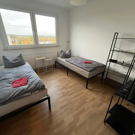13 3br R&p Living Apartment