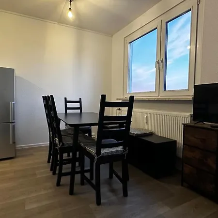 13 3br R&p Living * Halle (Saale)