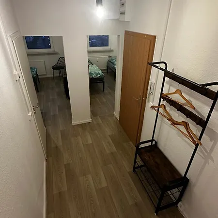 13 3br R&p Living Apartment
