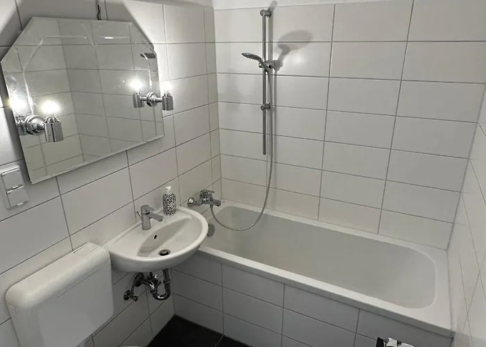 13 3br R&p Living Halle (Saale)