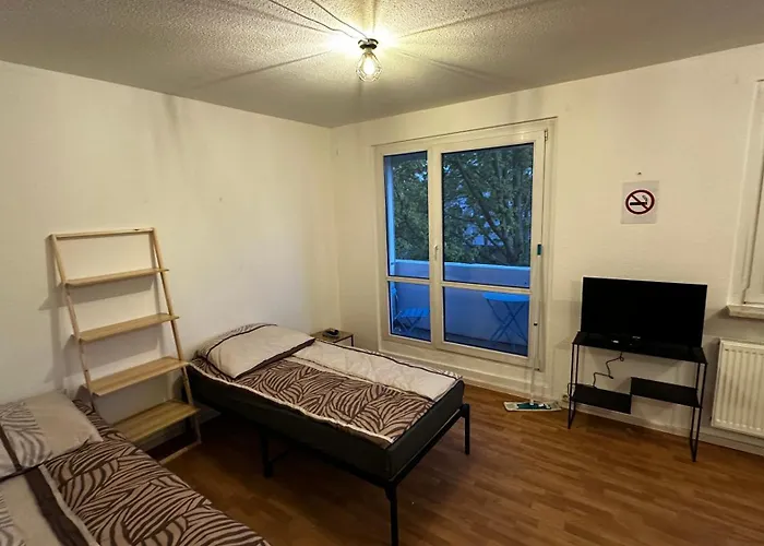 13 3br R&p Living Halle (Saale)