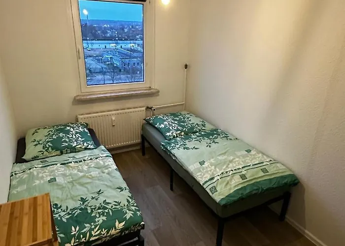 13 3br R&p Living * Halle (Saale)